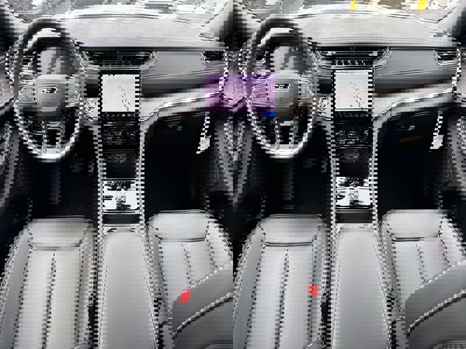 New 2025 Jeep Grand Cherokee Limited AWD/4WD image 10