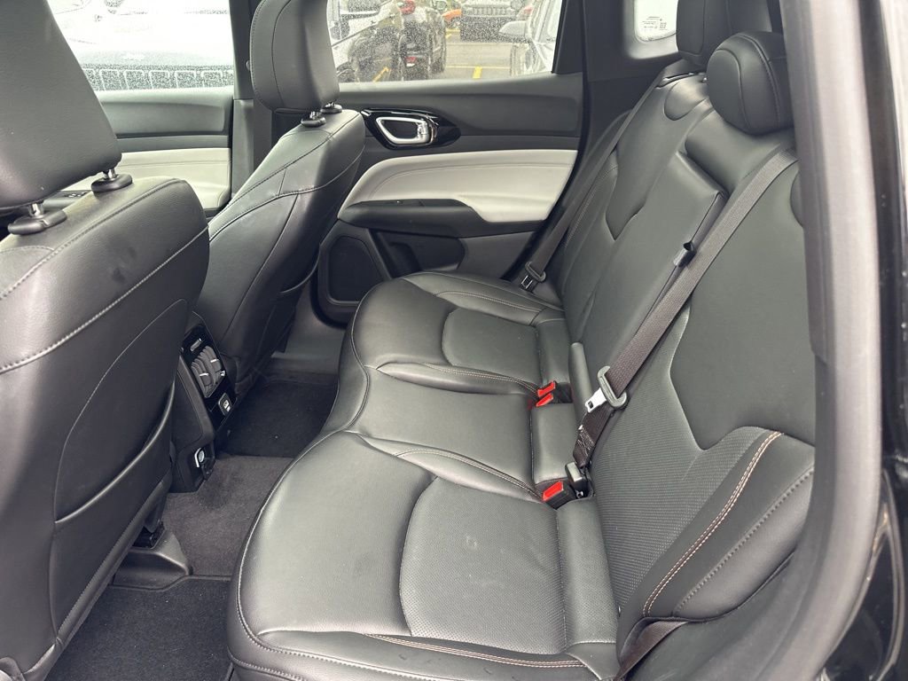 Used 2023 Jeep Compass Limited w/ Sun and Sound Group AWD/4WD image 14