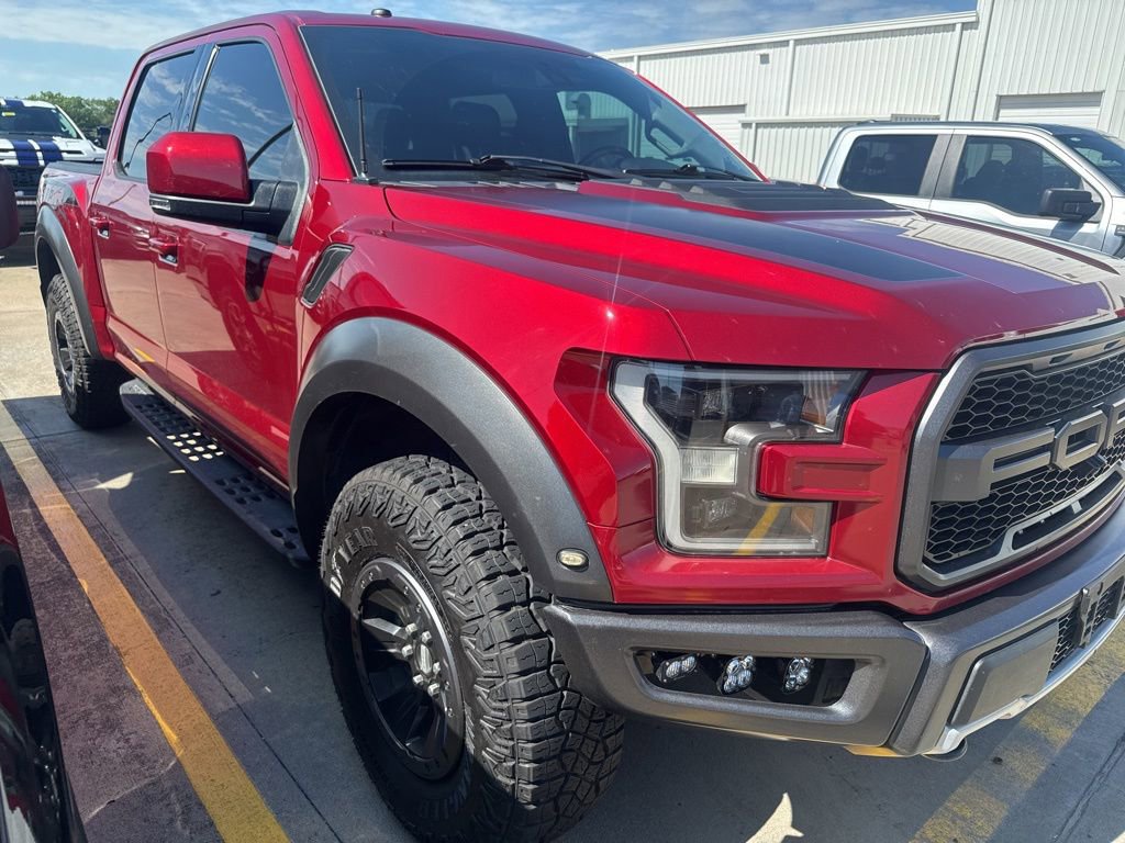 Used 2017 Ford F150 Raptor w/ Equipment Group 802A Luxury AWD/4WD image 3