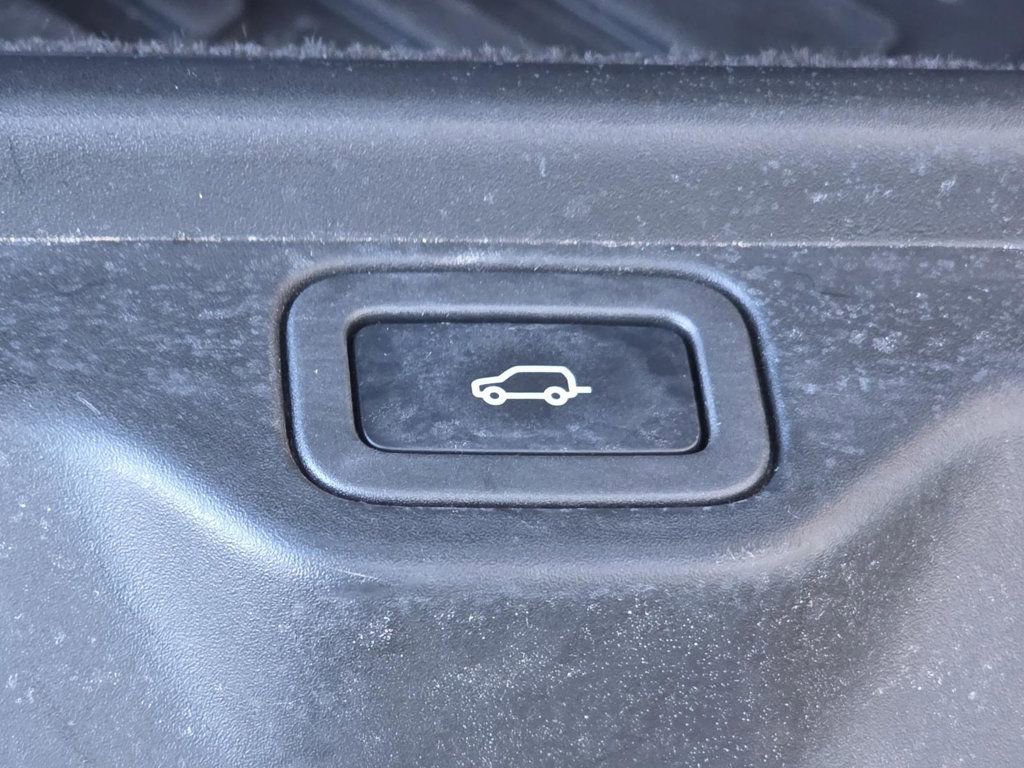 Used 2020 Land Rover Range Rover HSE image 15