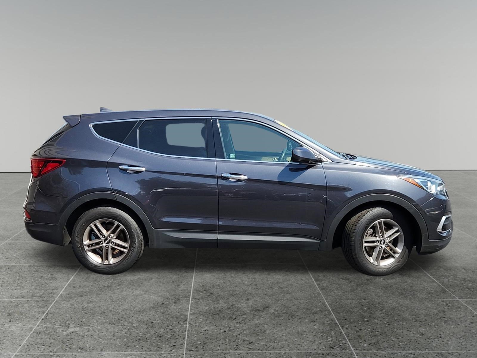 Used 2017 Hyundai Santa Fe Sport image 7