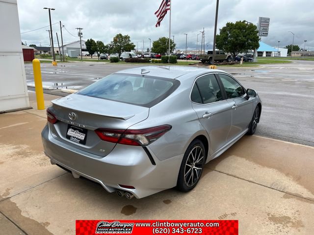 Used 2023 Toyota Camry SE FWD image 5