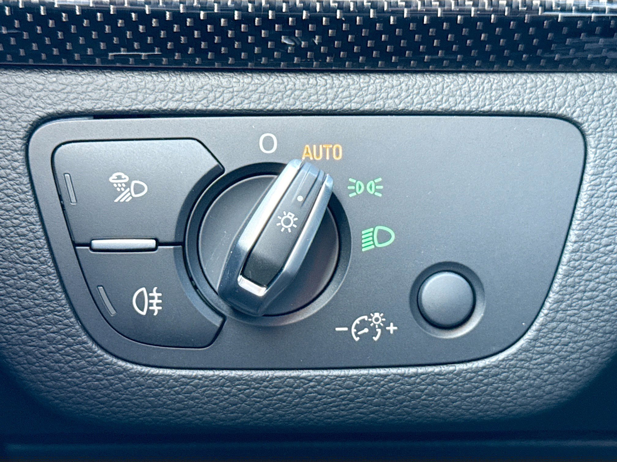 Used 2025 Audi SQ5 Premium Plus image 35