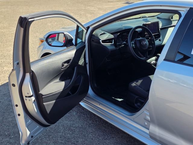 Used 2024 Toyota Corolla LE image 34