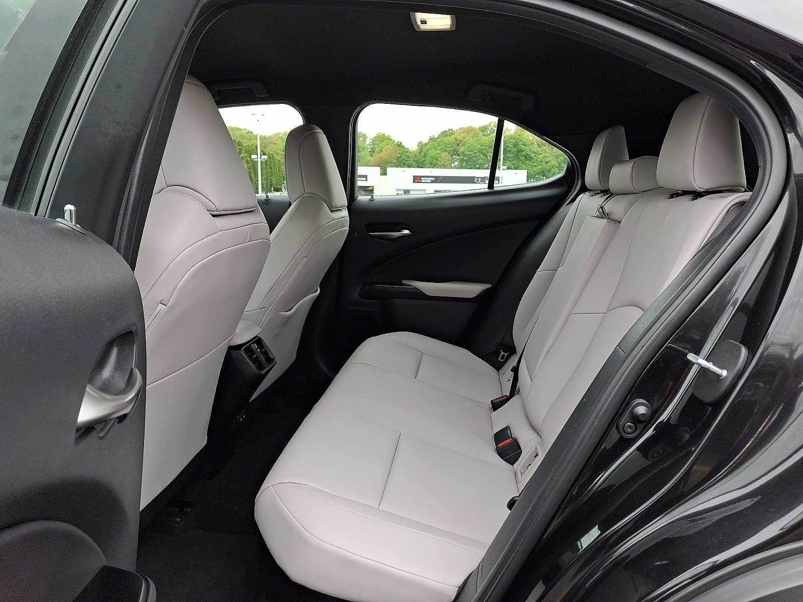 Used 2023 Lexus UX 250h AWD w/ Accessory Package (Z2) image 10