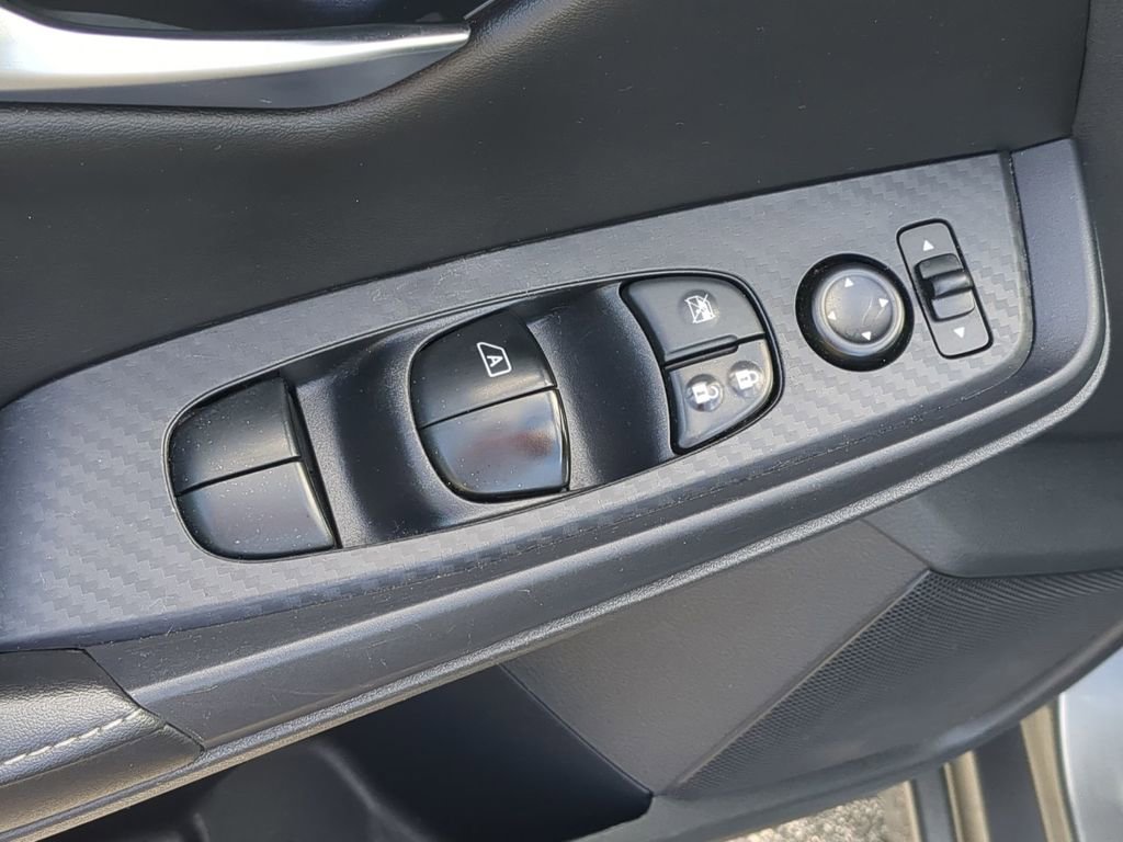 Used 2024 Nissan Sentra SV FWD image 14