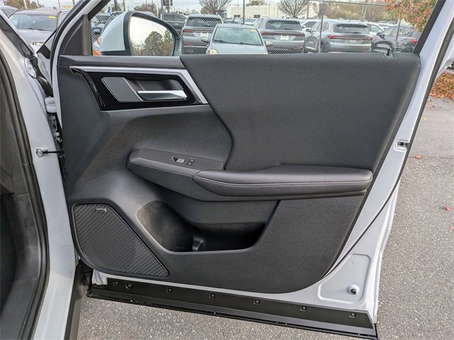 New 2025 Mitsubishi Outlander ES image 31