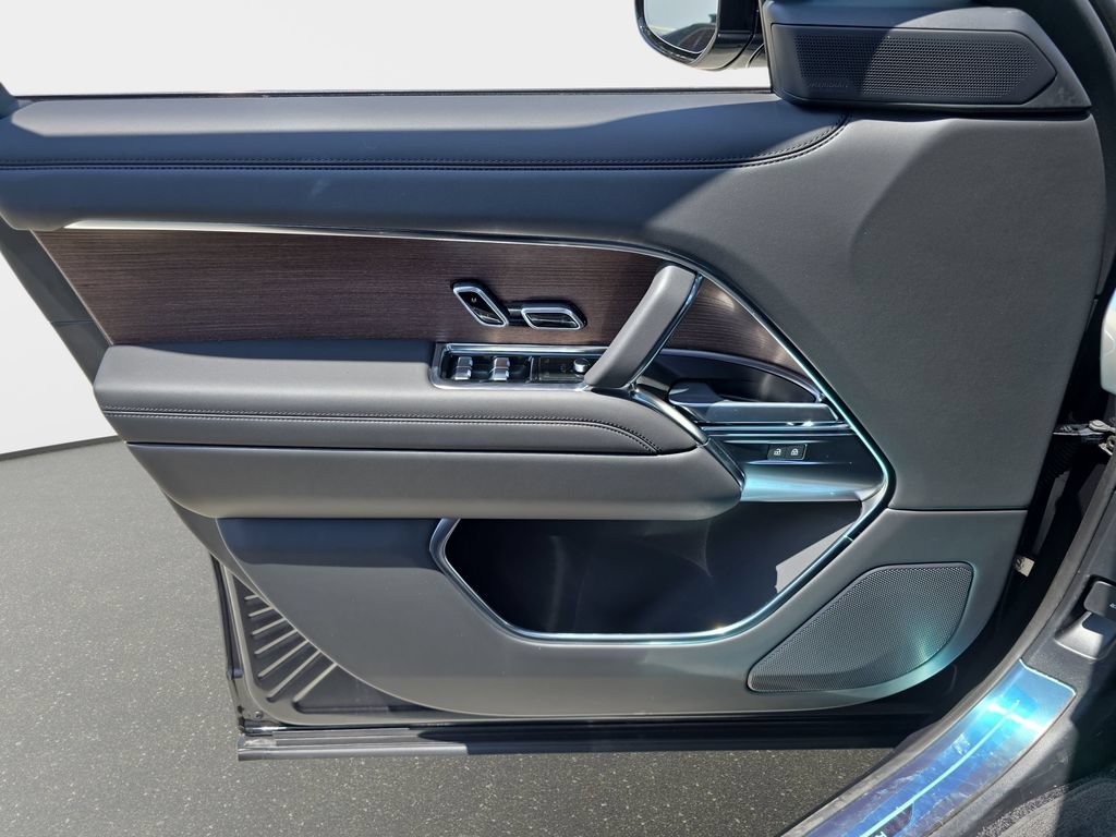 New 2026 Land Rover Range Rover SE AWD/4WD image 29