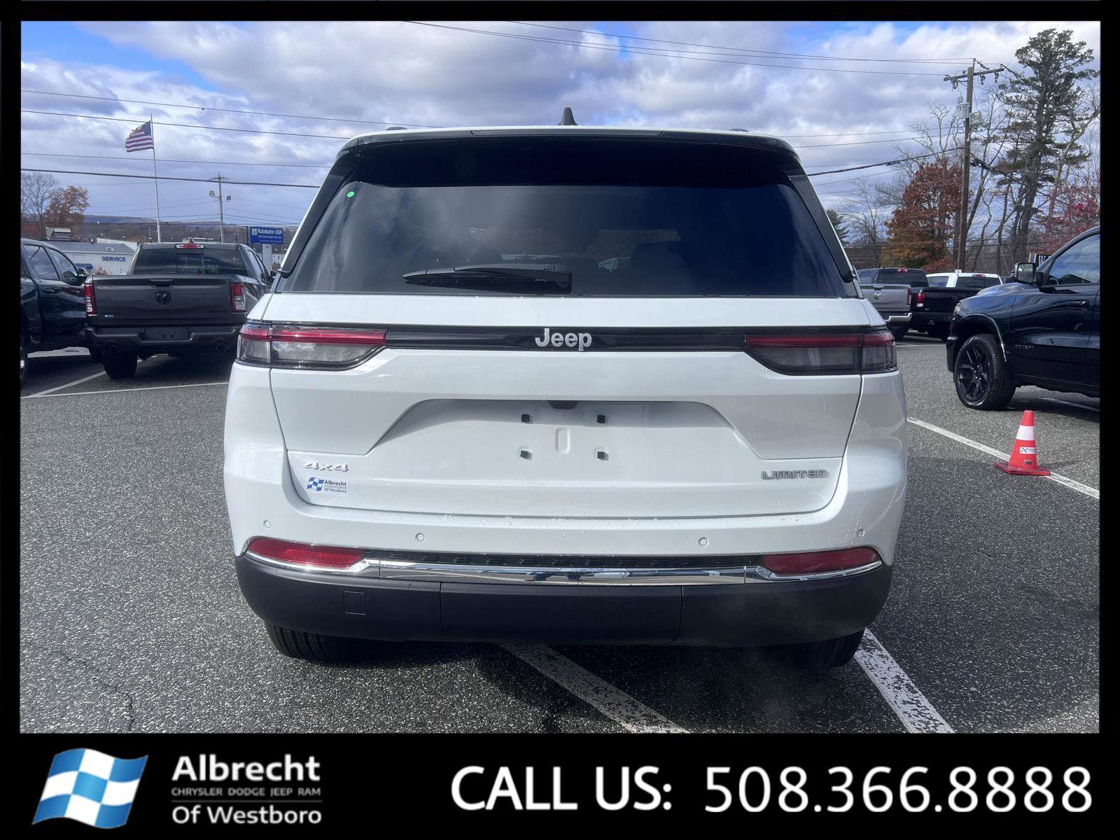 New 2025 Jeep Grand Cherokee Limited image 4