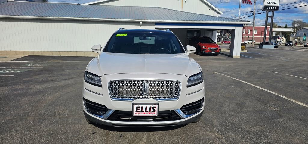 Used 2020 Lincoln Nautilus Reserve w/ Equipment Group 201A AWD/4WD image 3