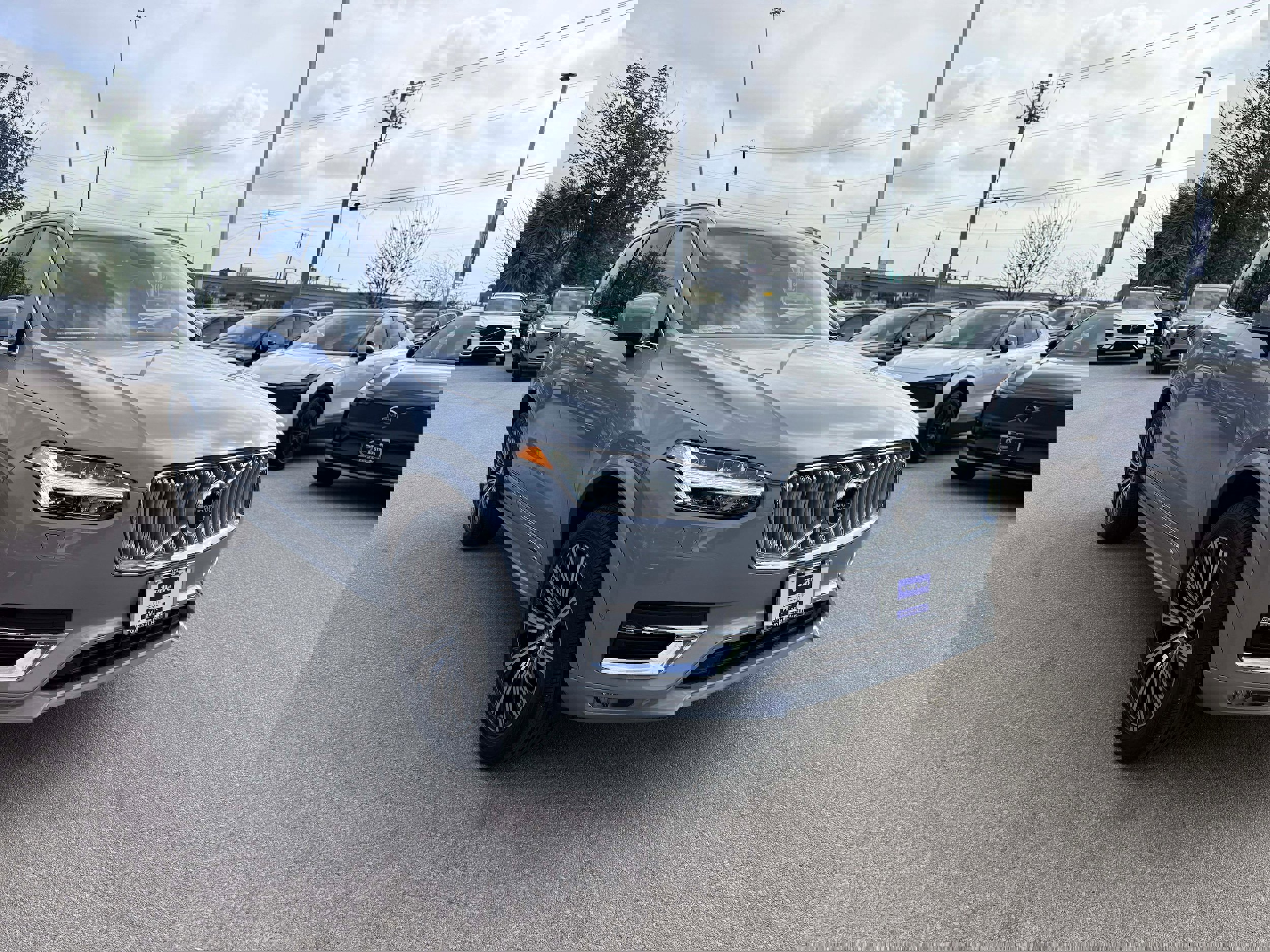 Certified 2025 Volvo XC90 B6 Ultra image 7