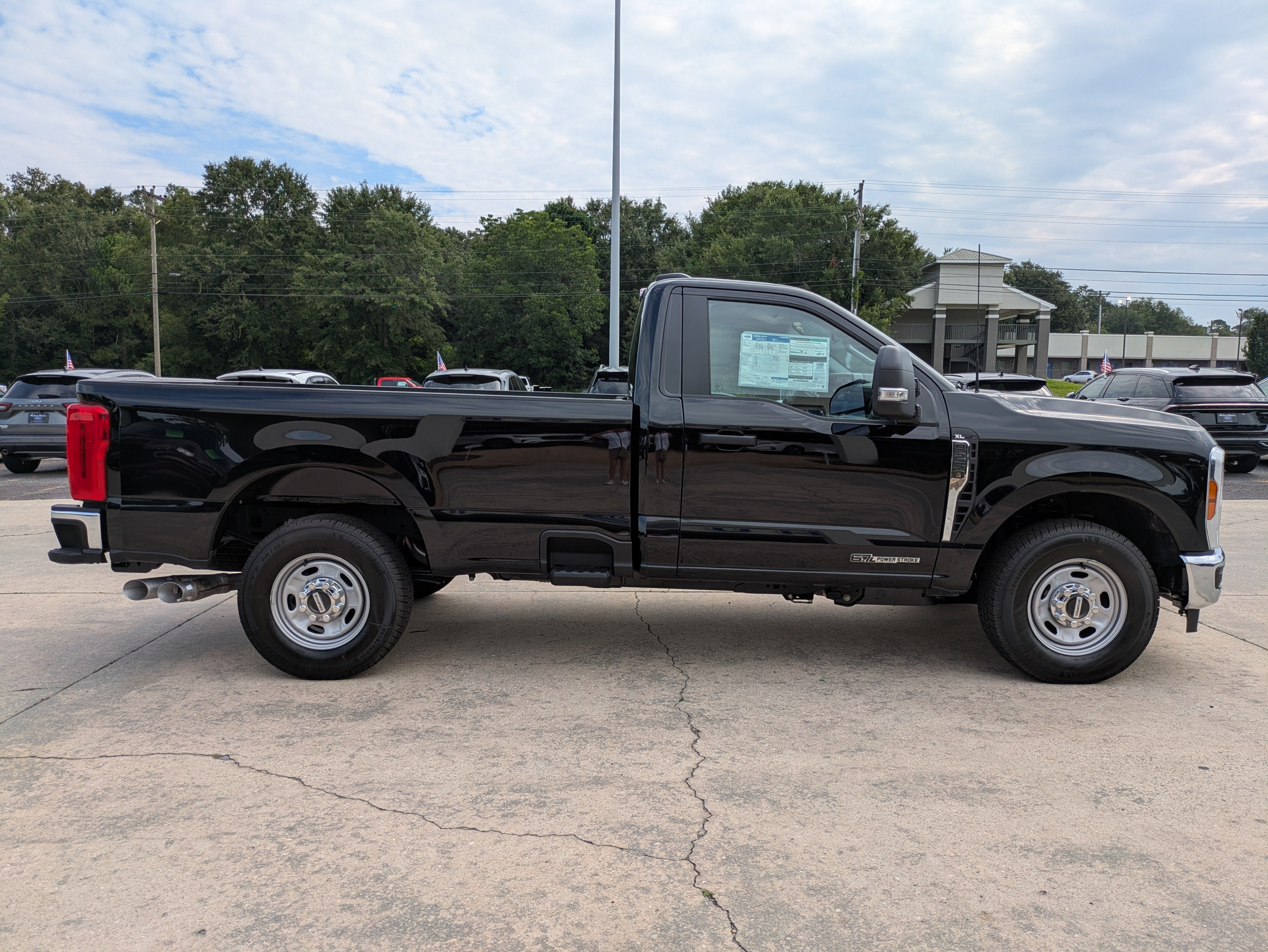 Used 2025 Ford F250 XL w/ XL Chrome Package RWD image 5