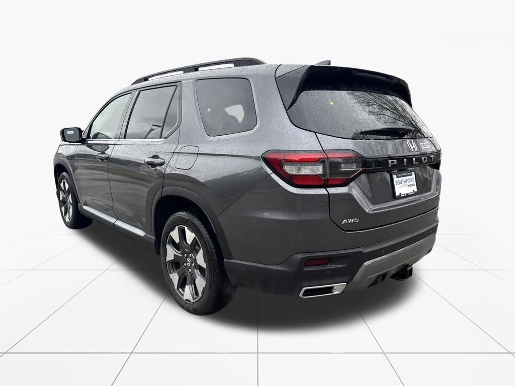 New 2026 Honda Pilot Touring image 6