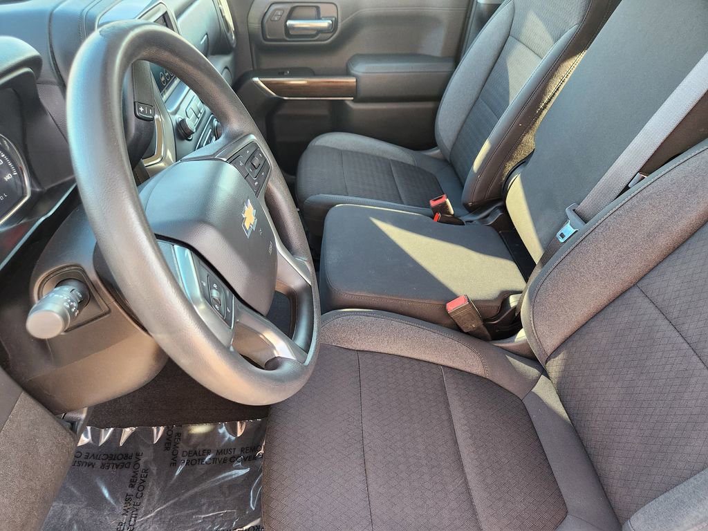 Used 2020 Chevrolet Silverado 1500 LT w/ Trailering Package image 3