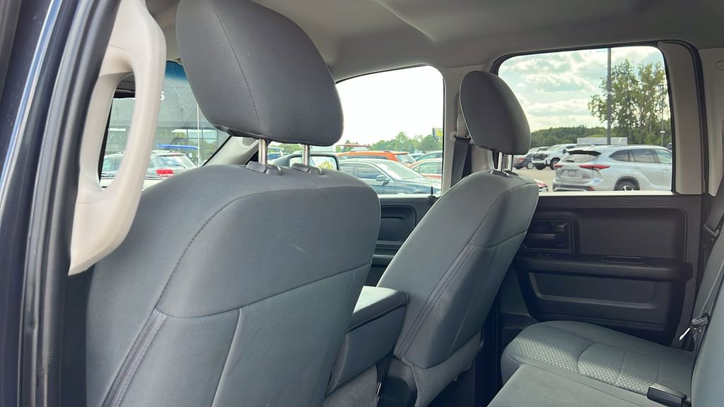 Used 2018 RAM 1500 ST w/ SXT Appearance Group image 29