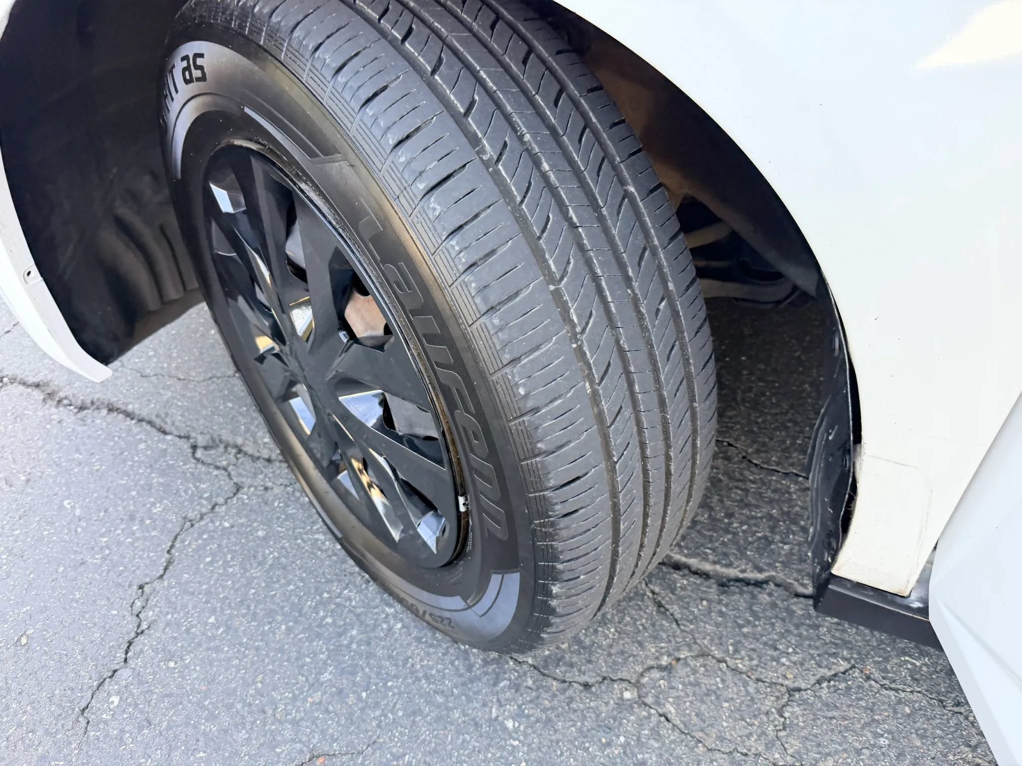 Used 2014 Honda Odyssey LX image 17