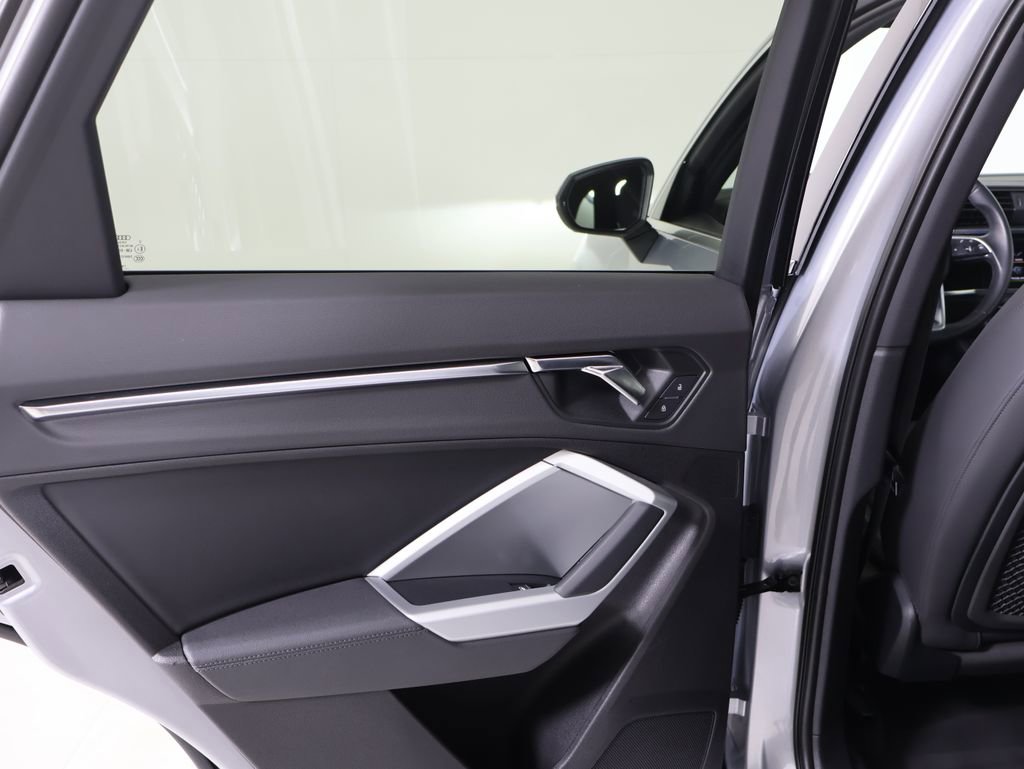 Used 2020 Audi Q3 2.0T Premium Plus image 23