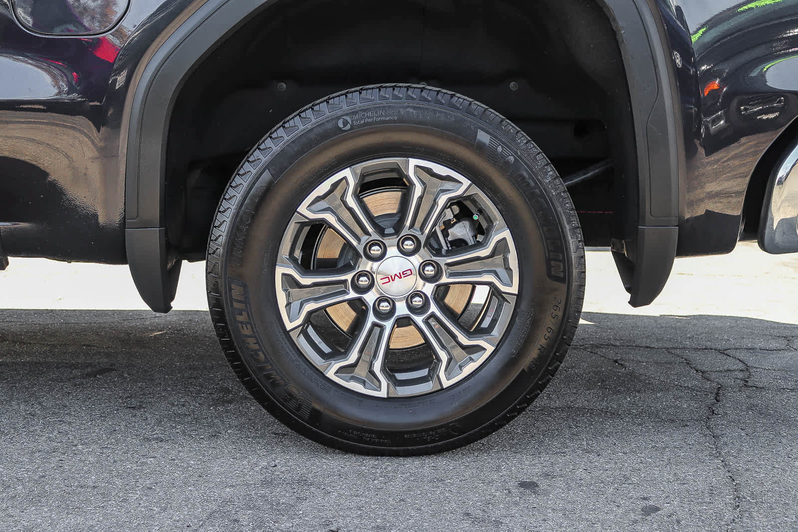 Used 2025 GMC Sierra 1500 SLT AWD/4WD image 11