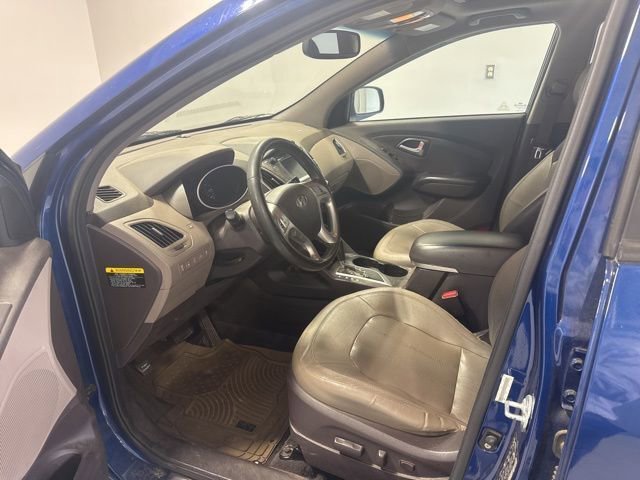 Used 2013 Hyundai Tucson Limited w/ Premium Pkg image 12