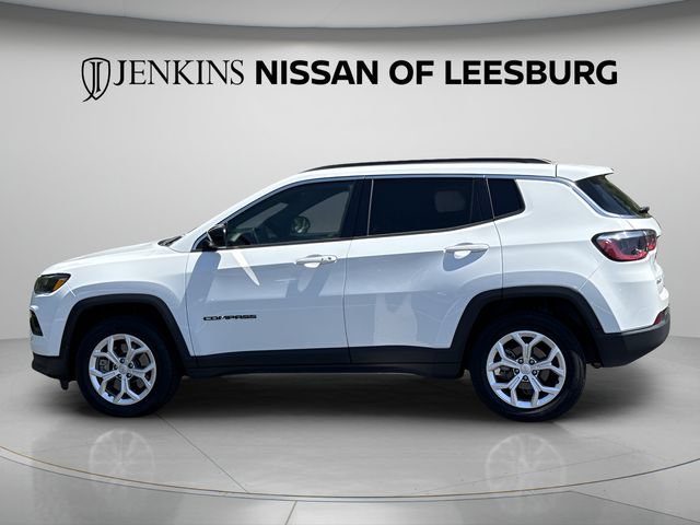 Used 2024 Jeep Compass Latitude AWD/4WD image 13