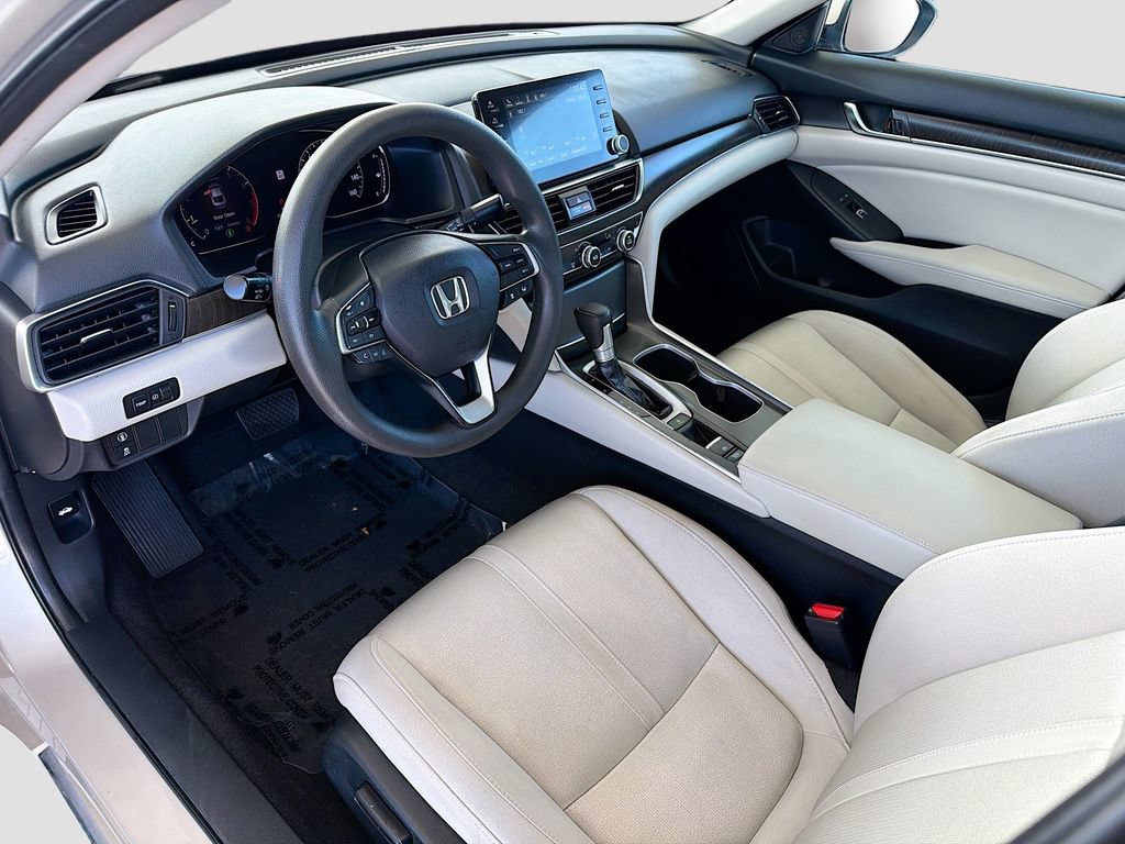Used 2018 Honda Accord EX image 9