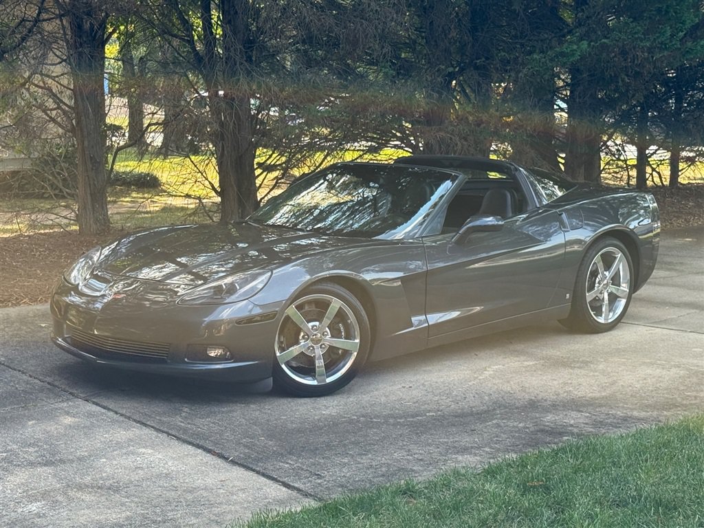 Used 2009 Chevrolet Corvette Coupe RWD image 14