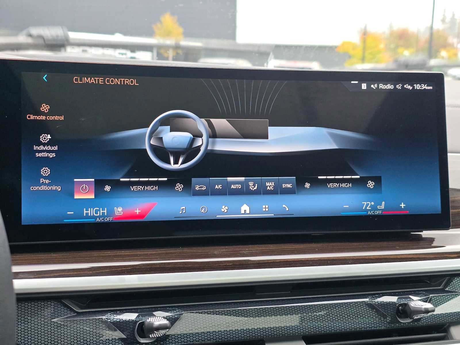 Used 2025 BMW X7 xDrive40i w/ Premium Package image 25