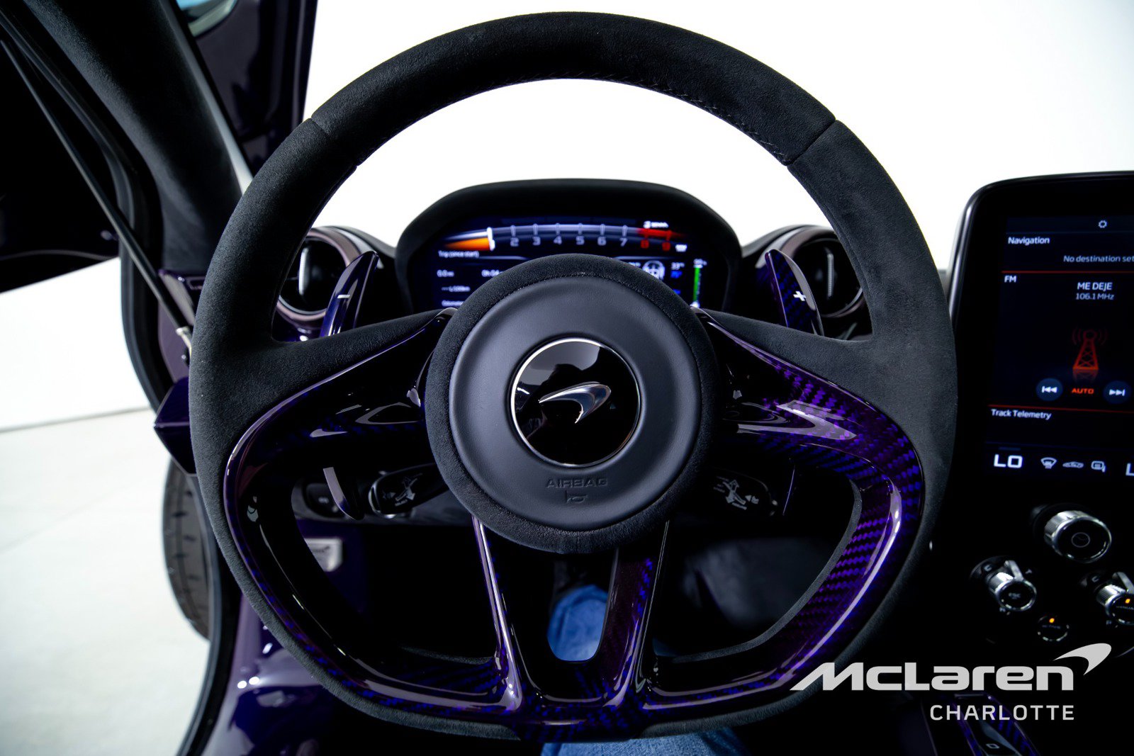 Used 2019 McLaren Senna RWD image 15