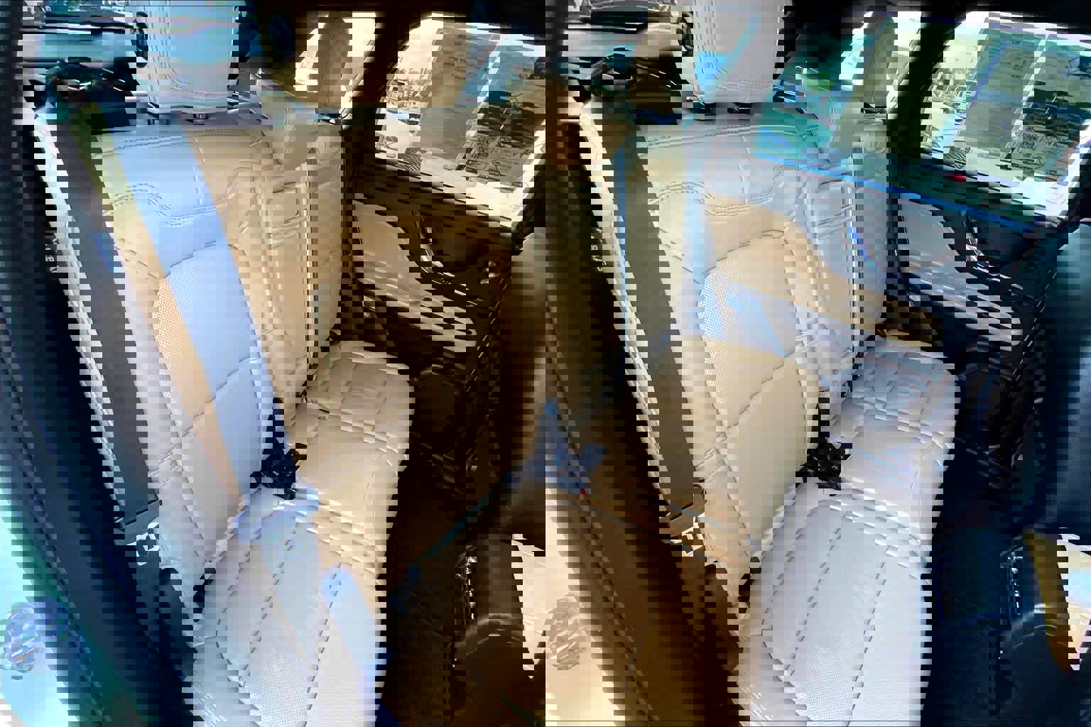 Used 2020 Lincoln Corsair Reserve image 17