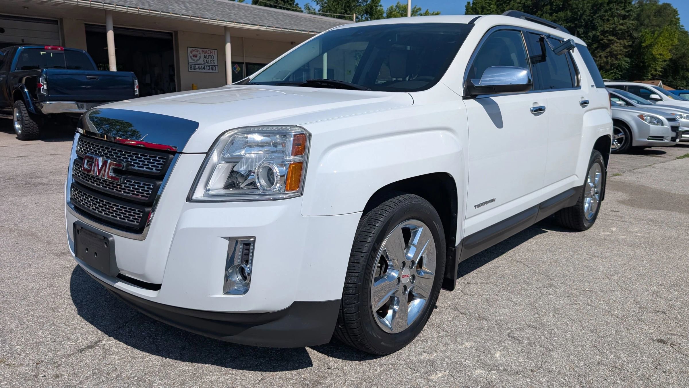 Used 2015 GMC Terrain SLT w/ Chrome Appearance Package image 3