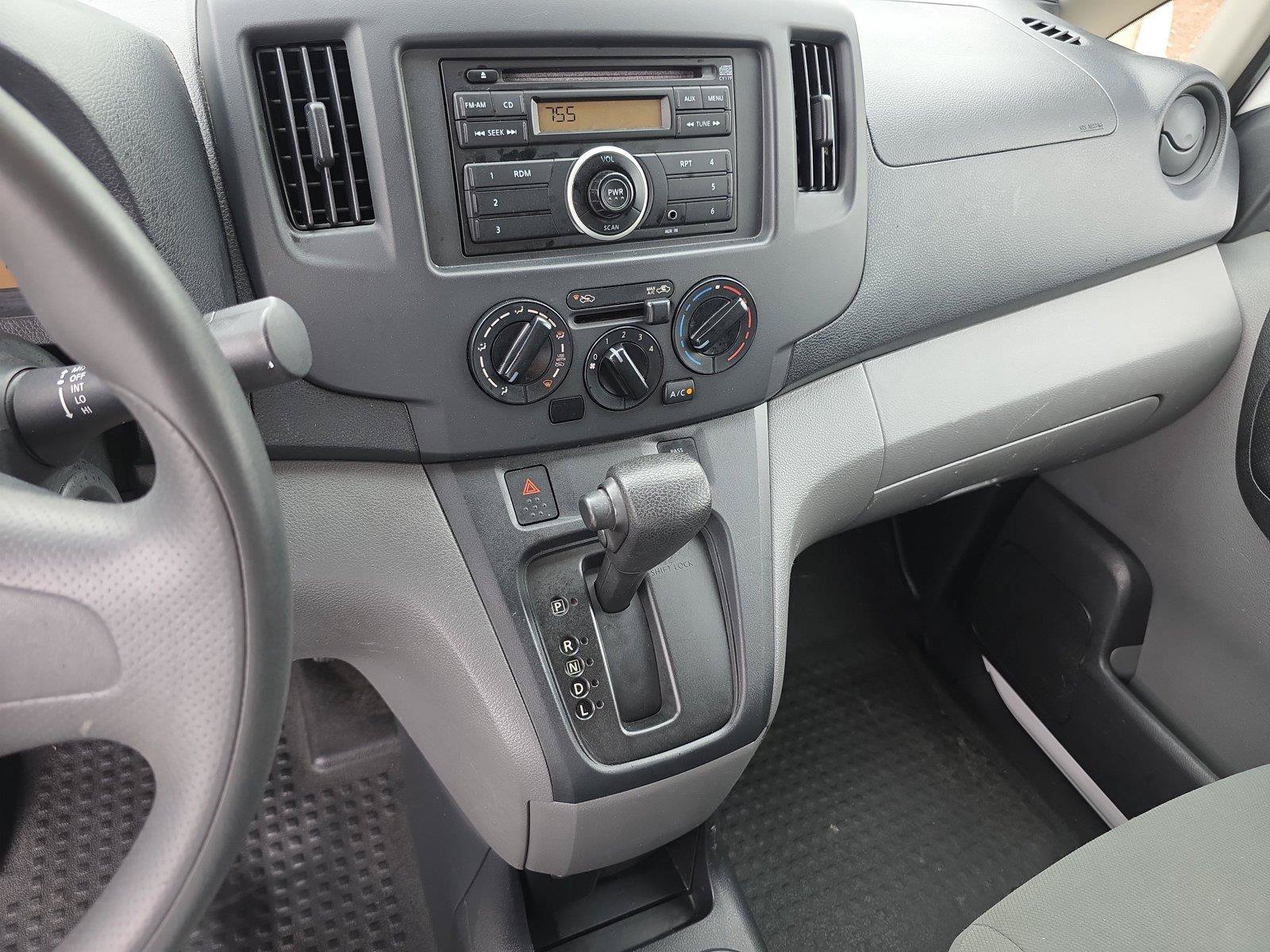 Used 2015 Nissan NV200 S FWD image 26