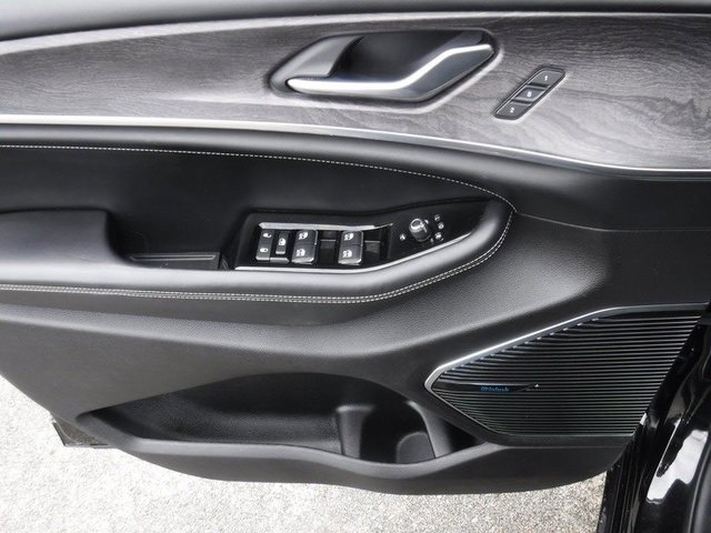 Certified 2022 Jeep Grand Cherokee Overland image 15