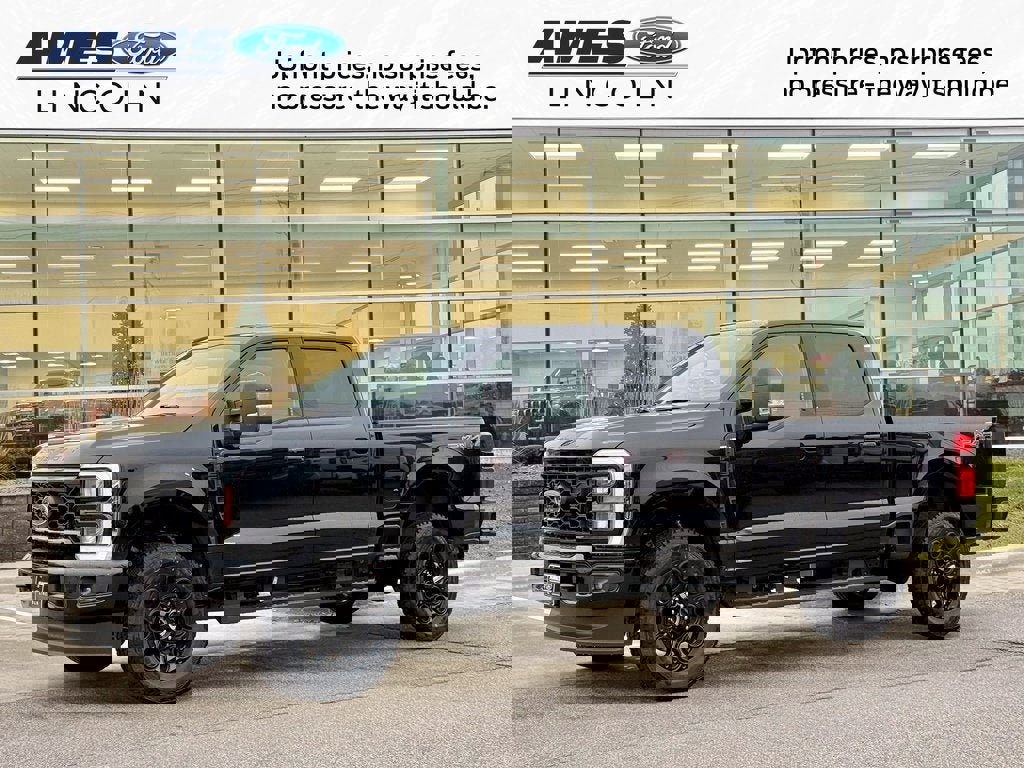 New 2026 Ford F250 Lariat w/ Black Appearance Package