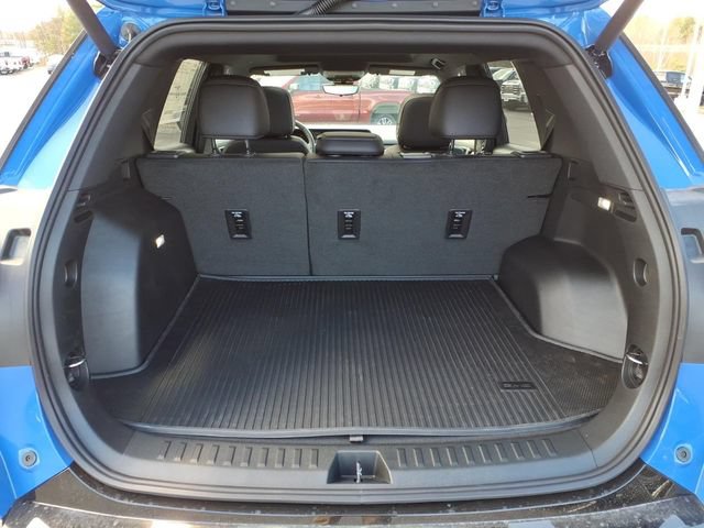New 2026 GMC Terrain AT4 w/ Technology Package II AWD/4WD image 11