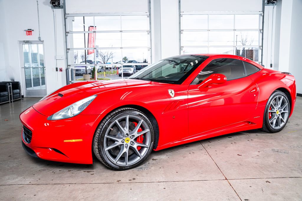 Used 2010 Ferrari California image 12