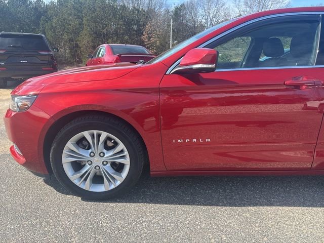 Used 2015 Chevrolet Impala LT w/ Convenience Package image 13