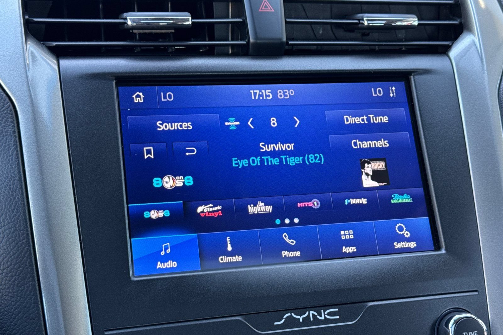 Used 2020 Ford Fusion SE FWD image 26