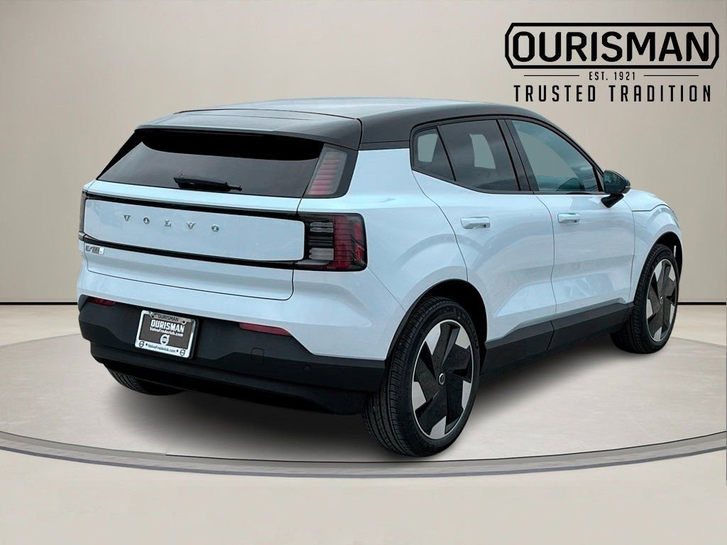 New 2026 Volvo EX30 Plus w/ Protection Package Premier image 3