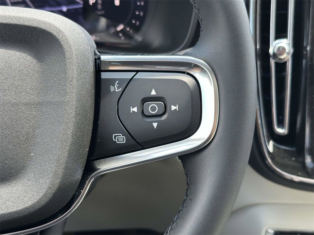 New 2026 Volvo XC40 B4 Plus w/ Protection Package Premier image 9
