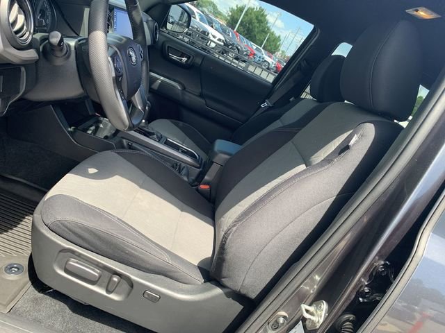 Certified 2021 Toyota Tacoma TRD Off-Road w/ Technology Package AWD/4WD image 18
