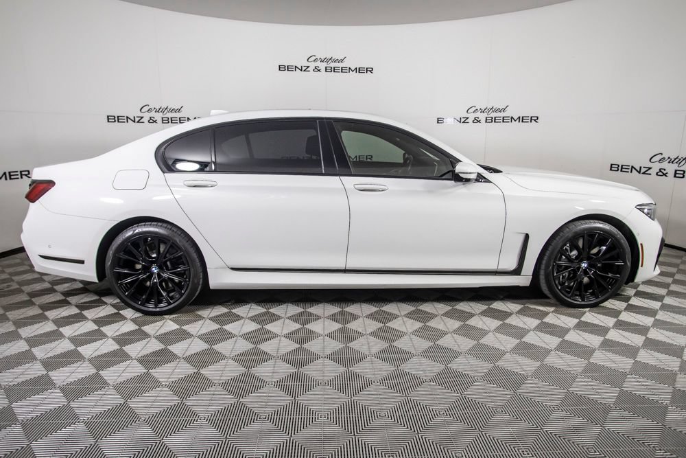 Used 2021 BMW 750i xDrive w/ M Sport Package AWD/4WD image 3