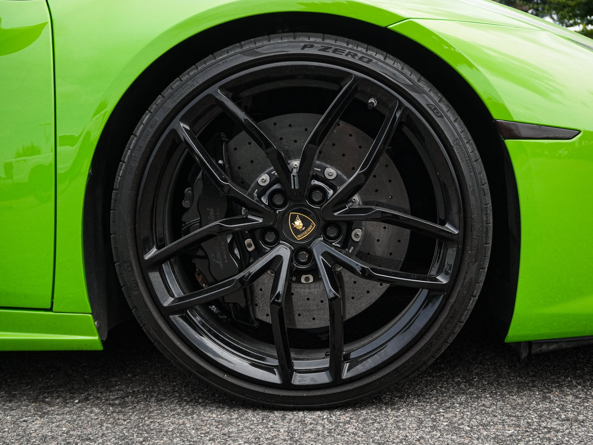 Used 2015 Lamborghini Huracan LP 610-4 AWD/4WD image 16