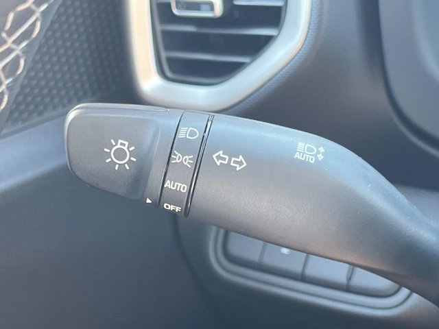 New 2026 Hyundai Venue SEL FWD image 35