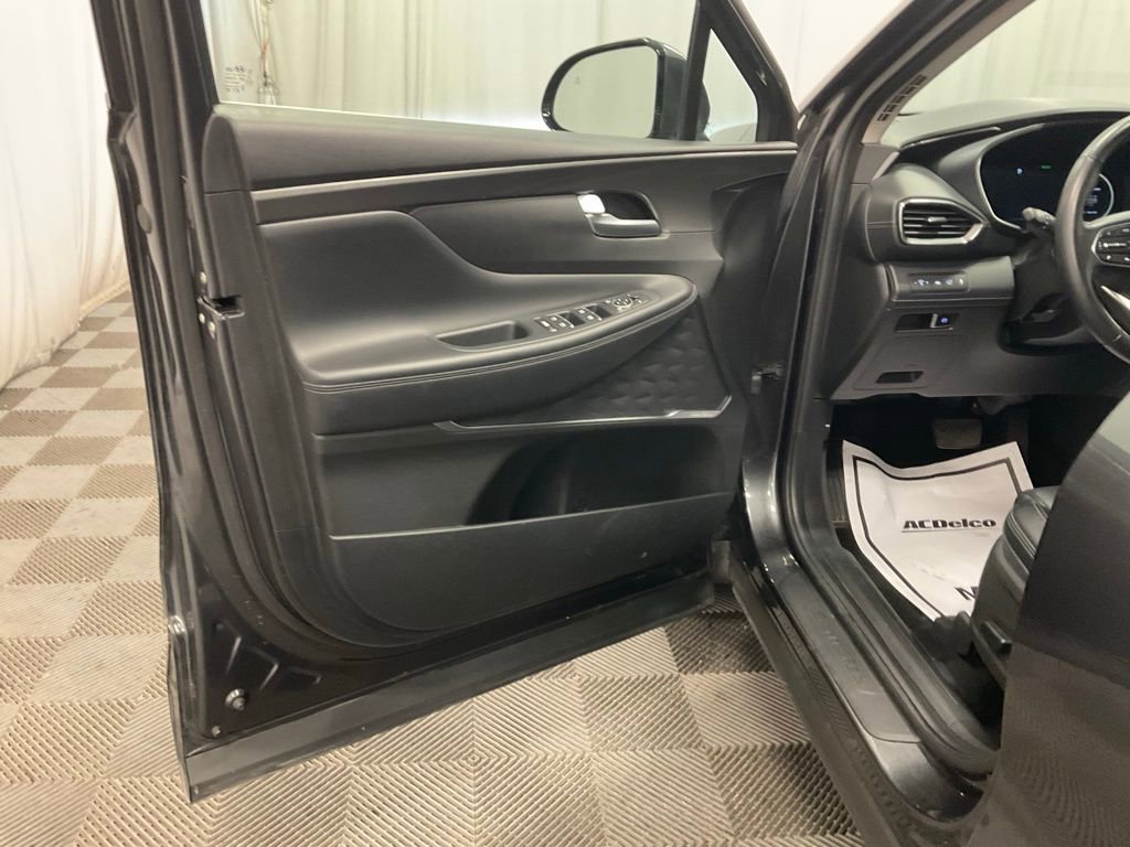Used 2023 Hyundai Santa Fe SEL w/ Premium Package image 4