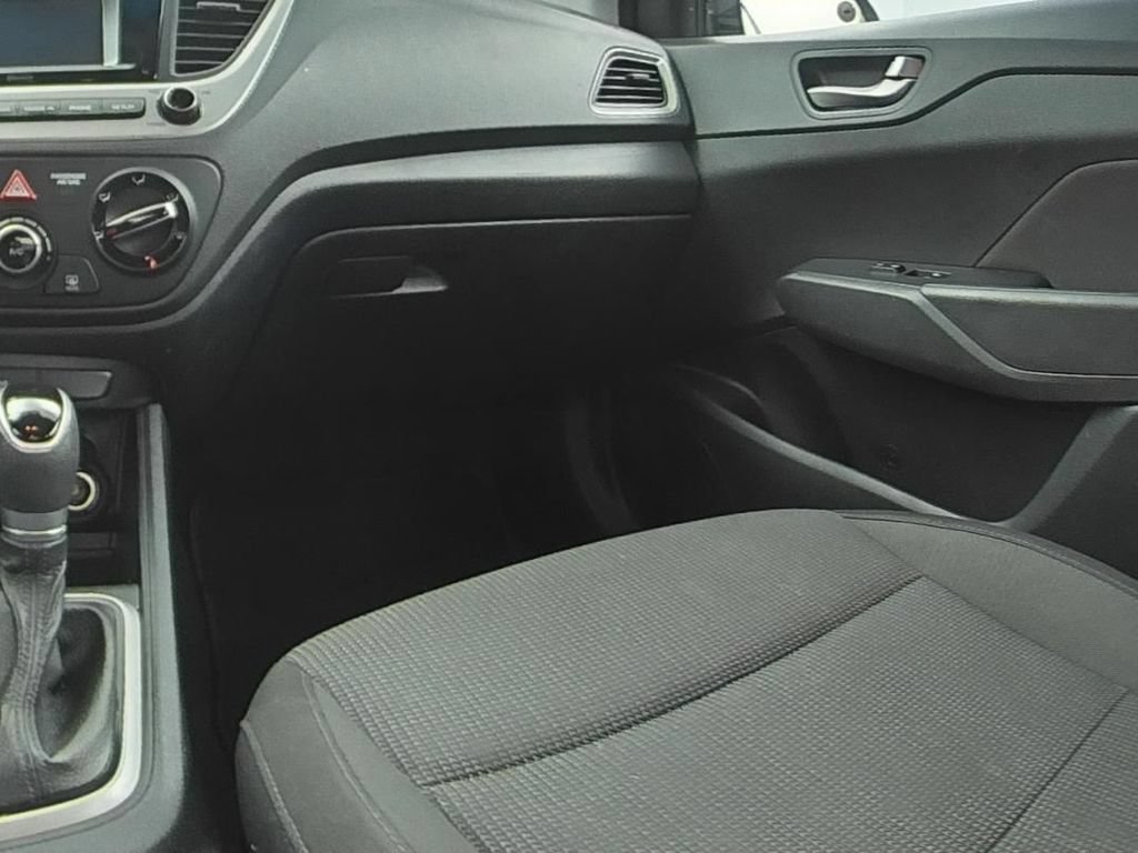 Used 2020 Hyundai Accent SE FWD image 15