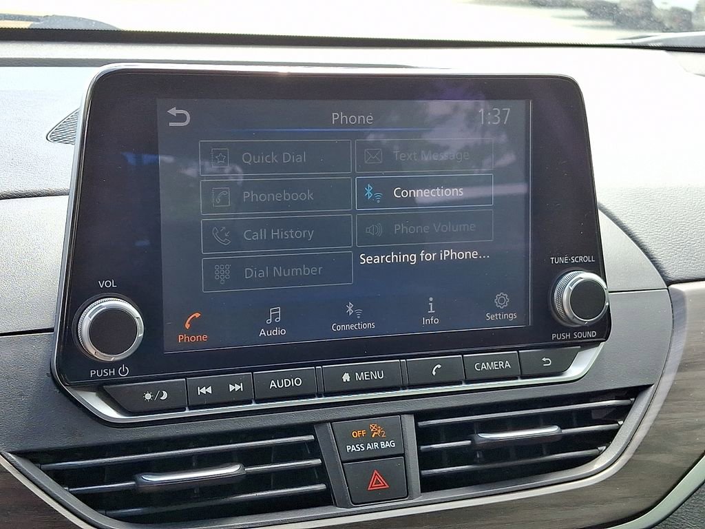 Used 2024 Nissan Altima 2.5 SV FWD image 17
