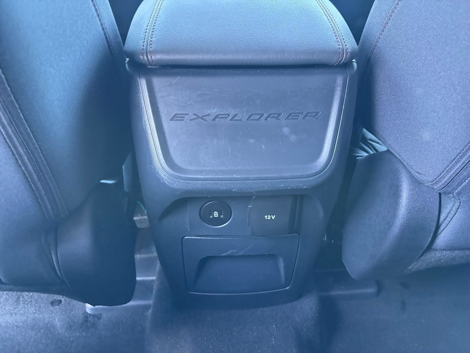 Used 2026 Ford Explorer Active AWD/4WD image 21