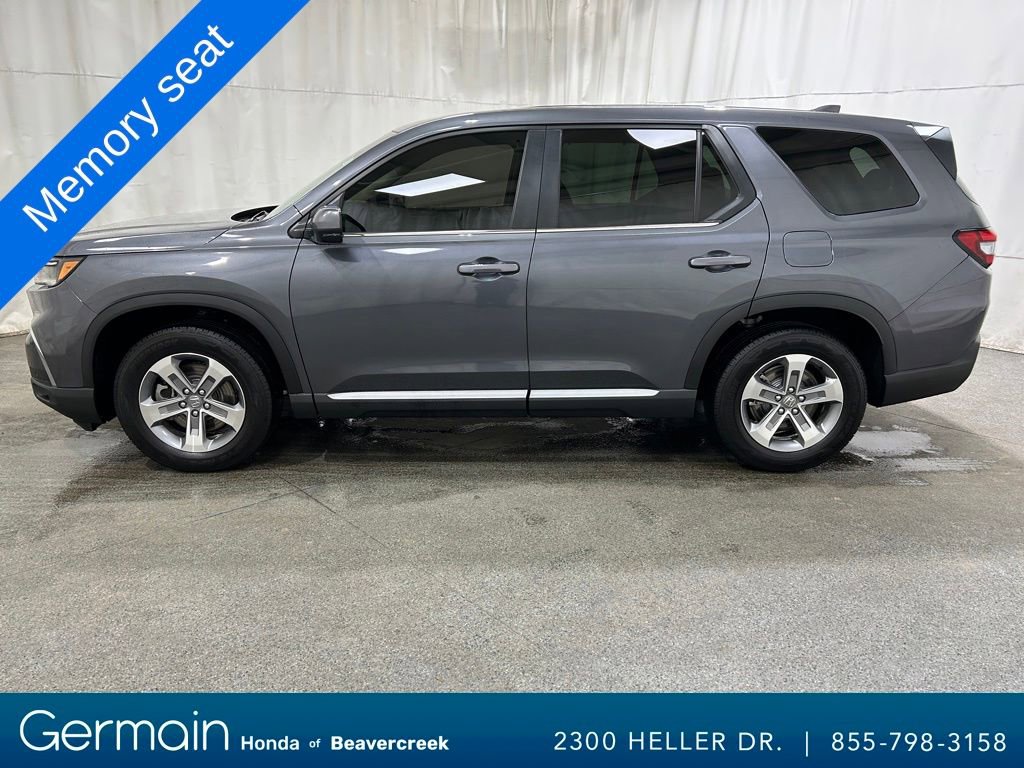 Used 2025 Honda Pilot EX-L image 6