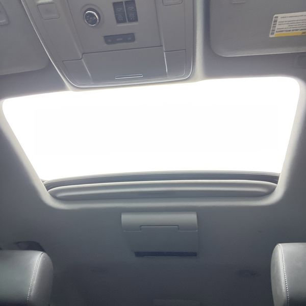 Used 2016 Chevrolet Suburban LTZ image 24