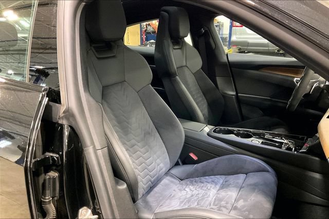 Certified 2023 Audi e-tron GT Premium Plus AWD/4WD image 7